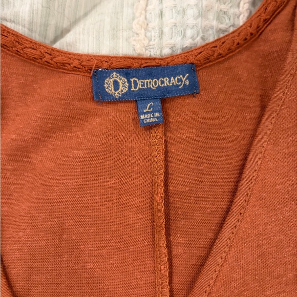 Democracy Blouse Womens Large Rust Orange V Neck Sparkly Flowy Rayon Linen - Picture 3 of 7